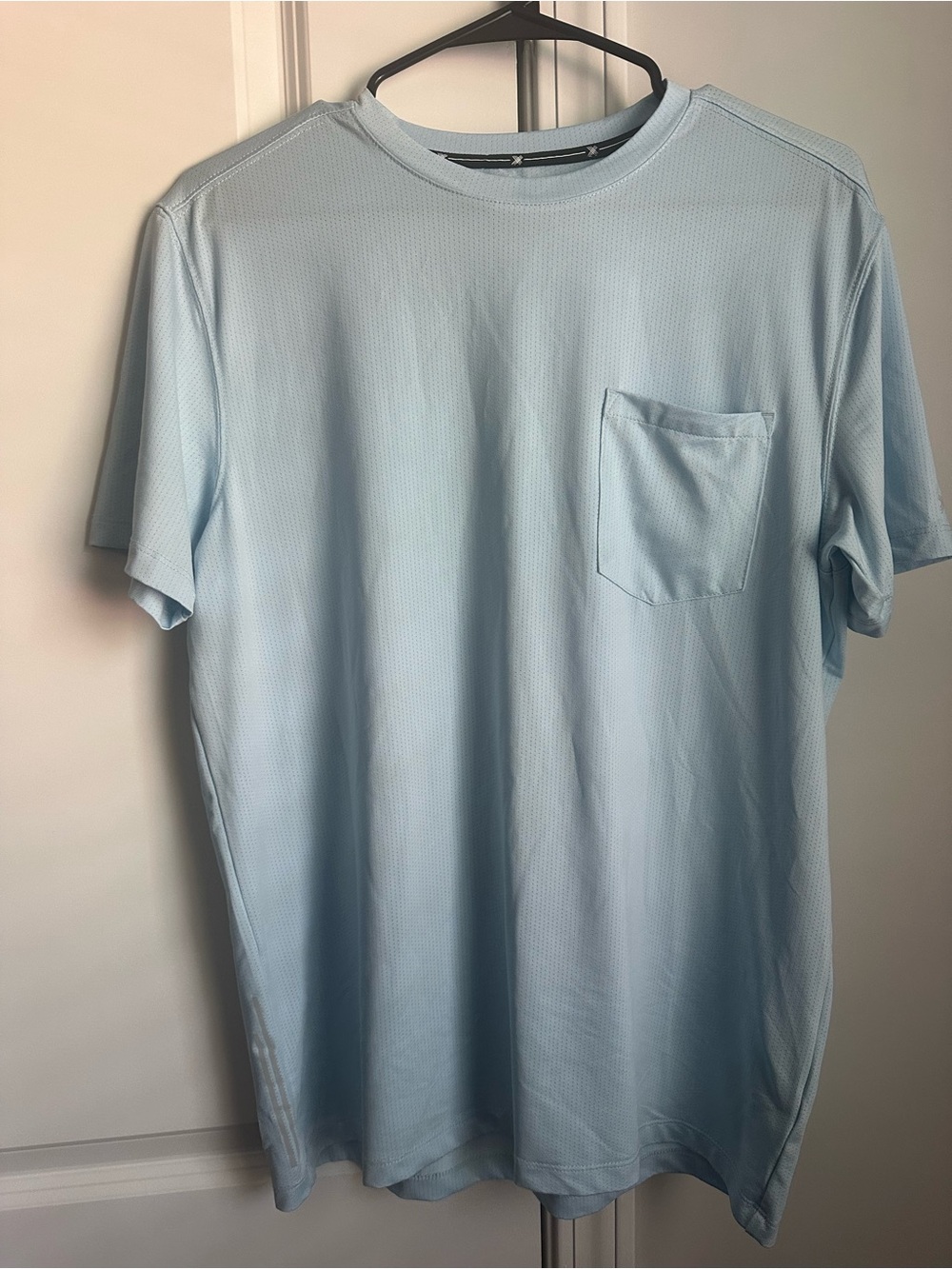 Kenneth Cole Men's Light Blue Short Sleeve Pocket Tee